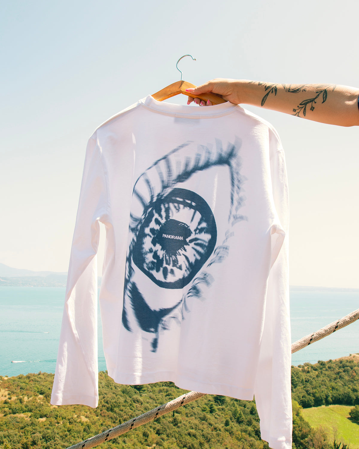 Eye Long-Sleeve