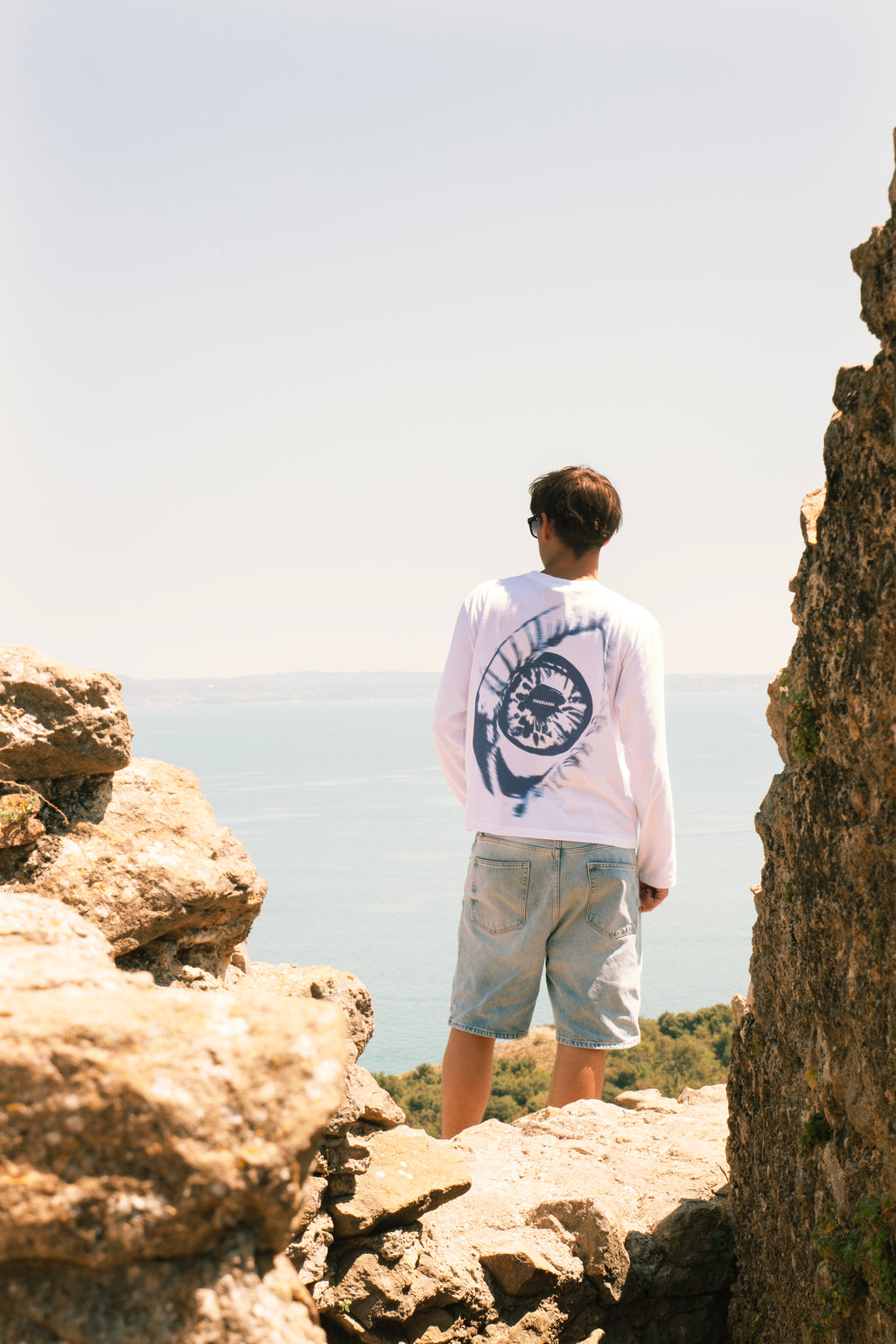 Eye Long-Sleeve