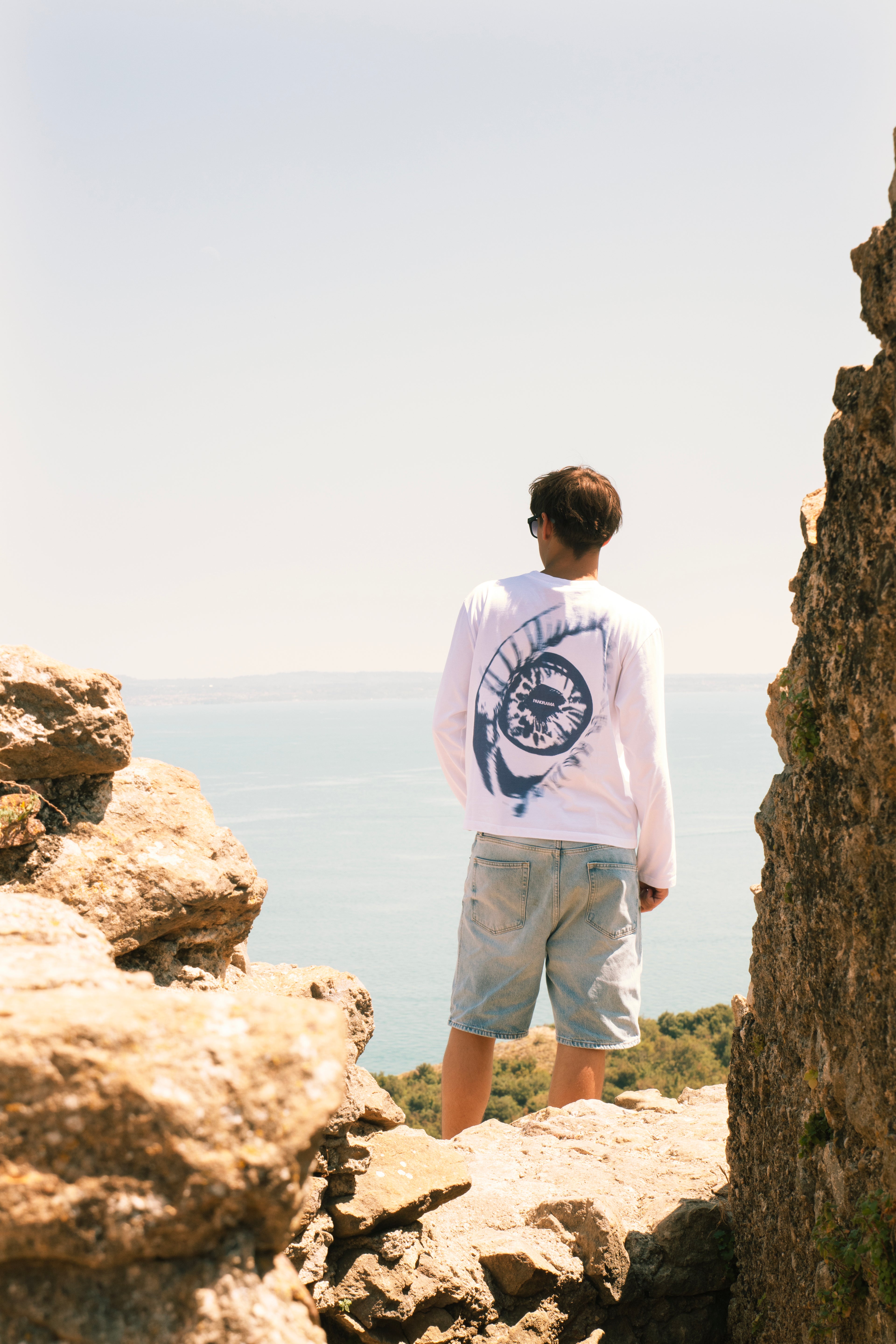 Eye Long-Sleeve