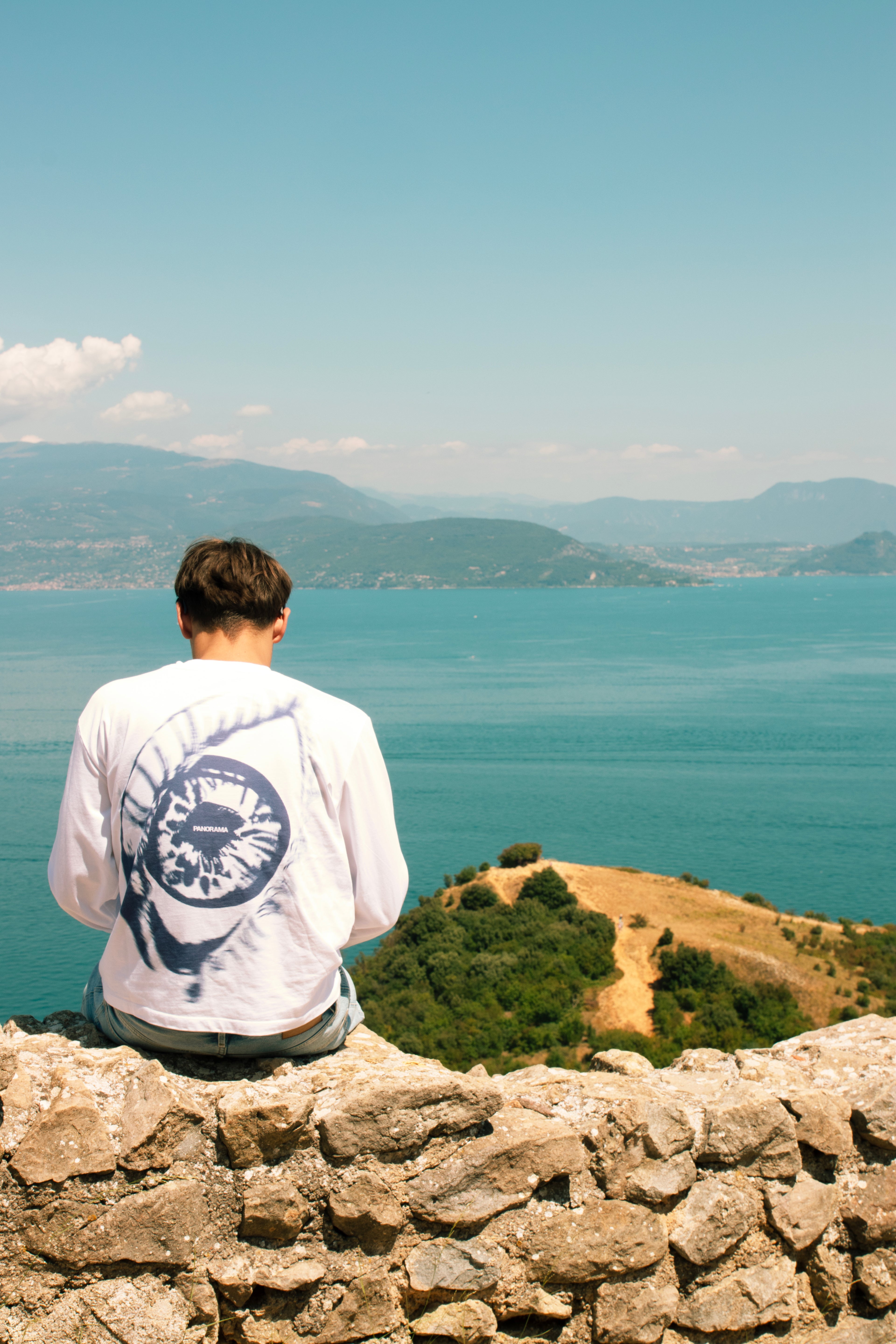 Eye Long-Sleeve